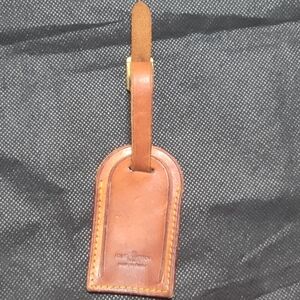Louis Vuitton leather luggage tag